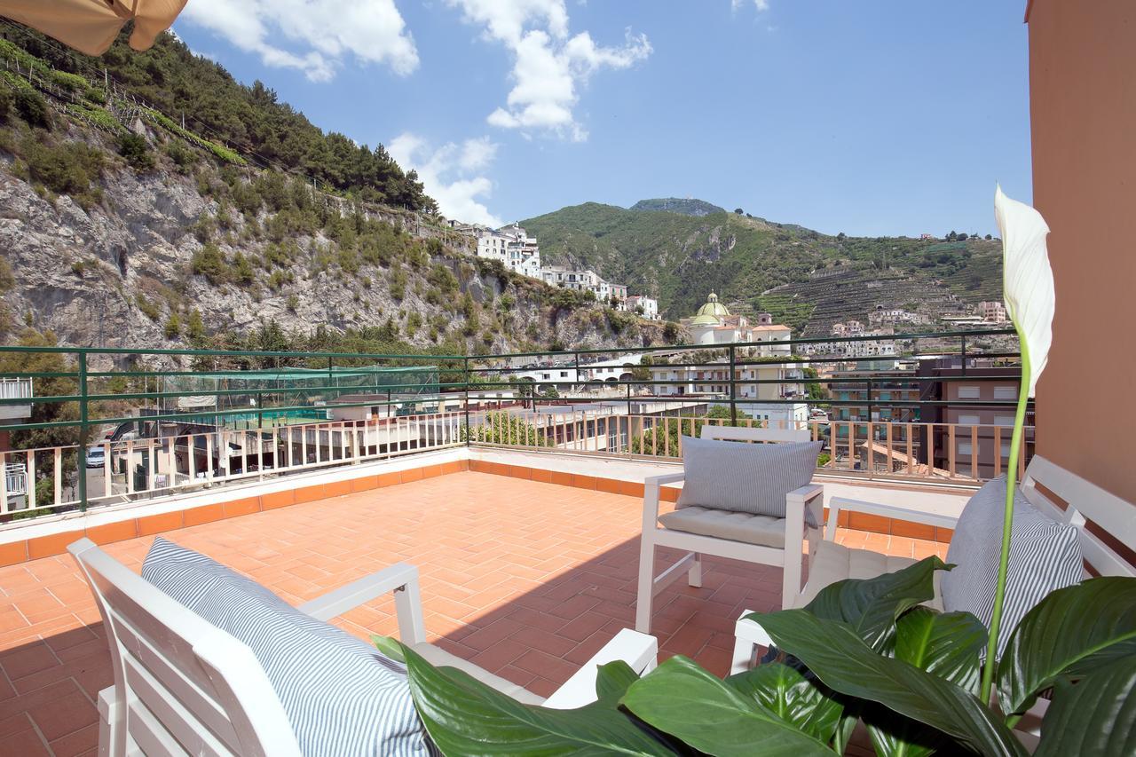 Angelina Apartments Amalfi Coast Майори Экстерьер фото